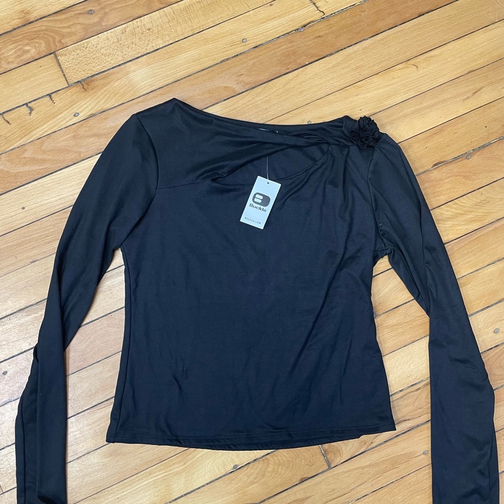 NEW Buckle Blue Blush Black Long Sleeve Top Large